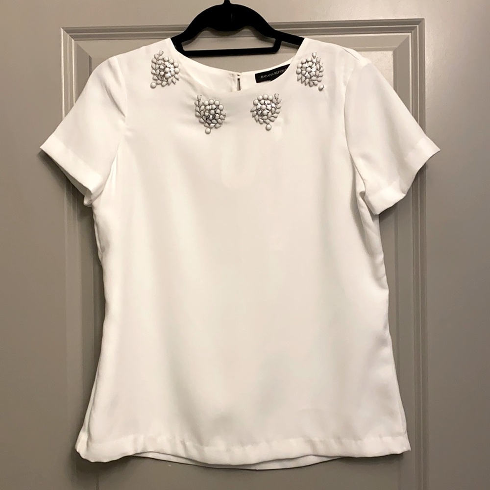 BR white short sleeve dress top with beading - S